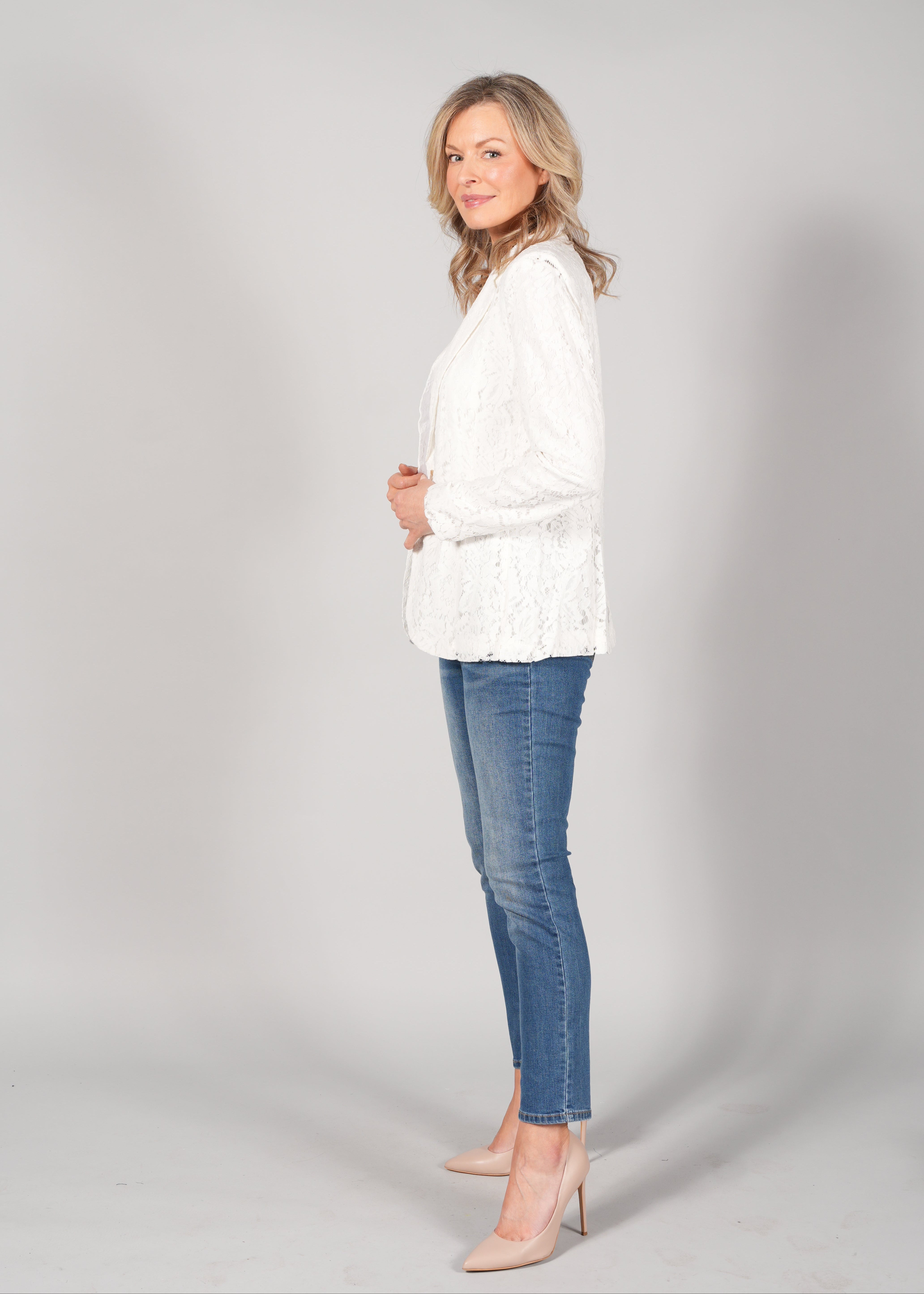 BLAZER EN DENTELLE