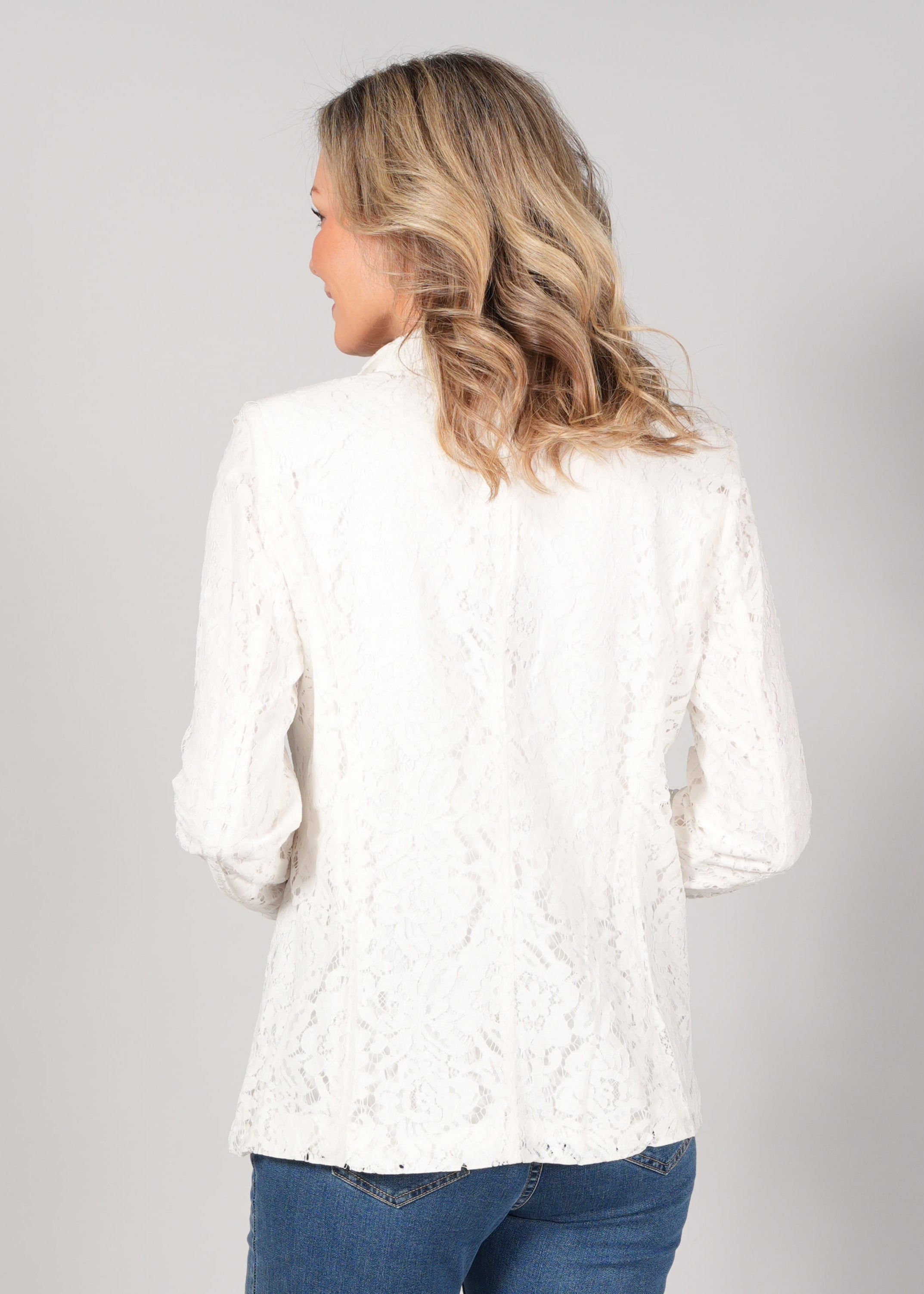 BLAZER EN DENTELLE