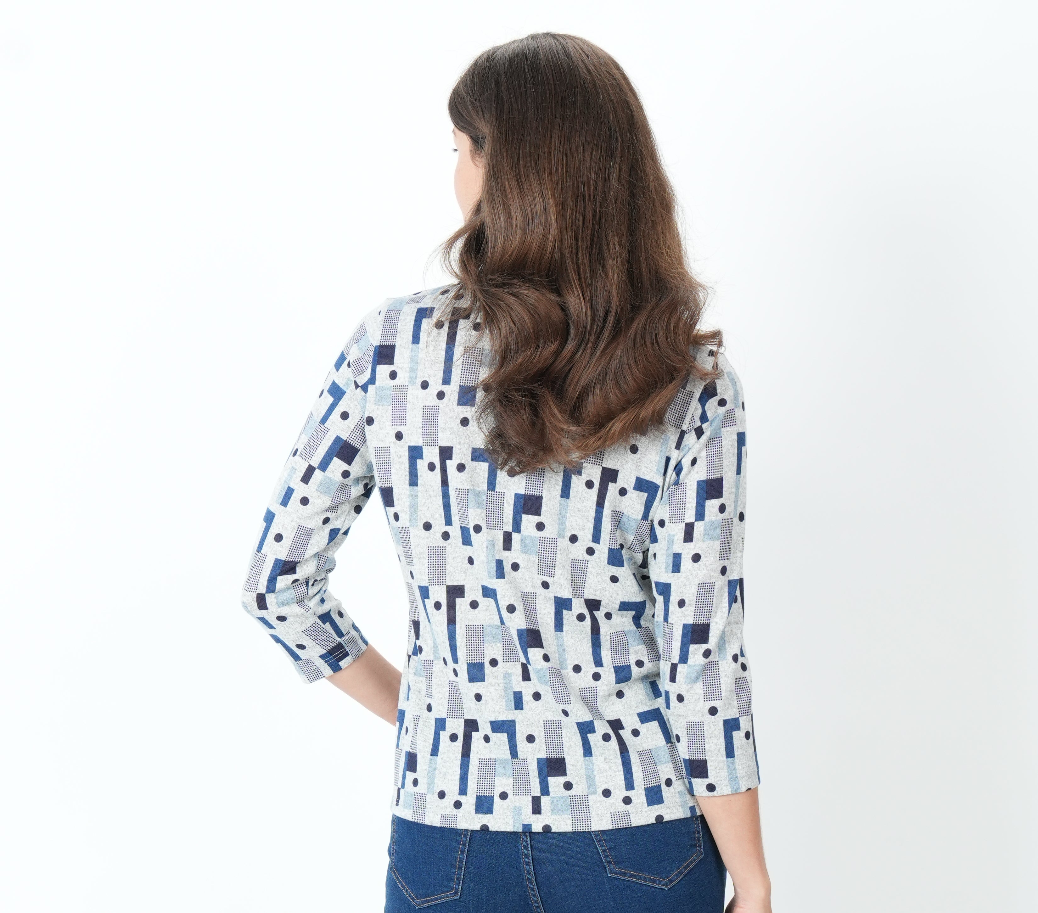 TOP WITH 3/4 SLEEVES AND ASYMMETRICAL HEM