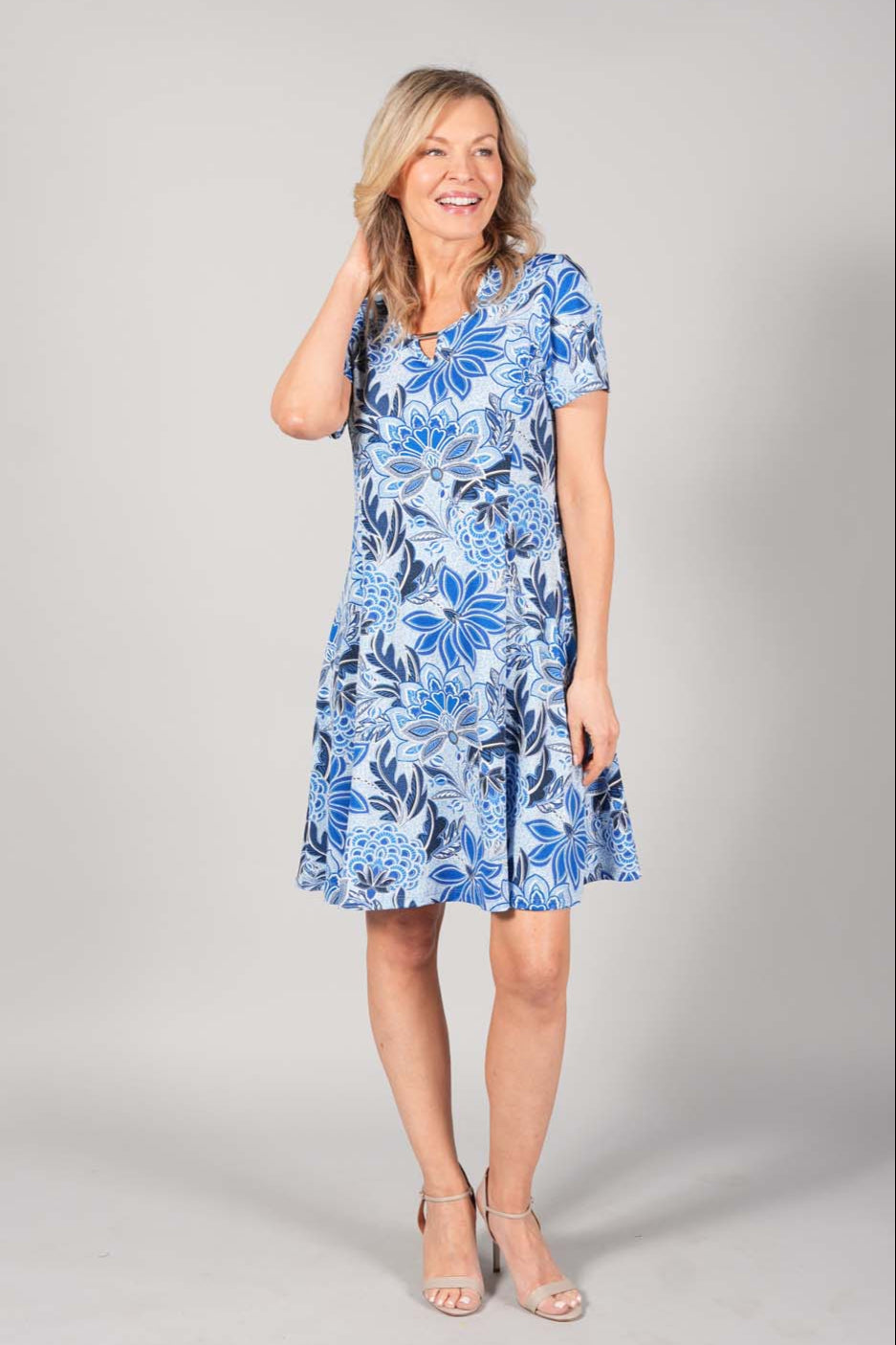 ROUND NECK CAP SLEEVE DRESS WITH SLIT