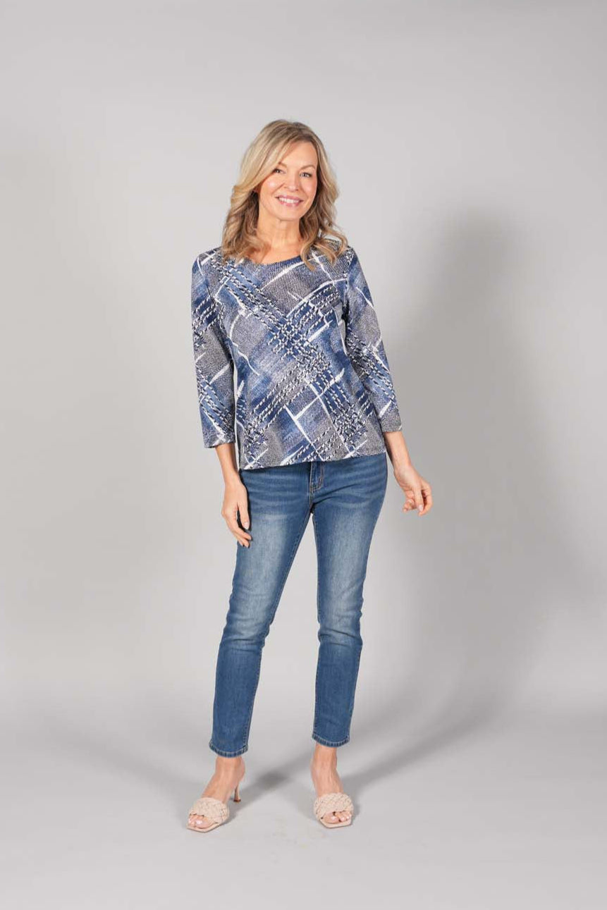 3/4 SLEEVE ROUND NECK TOP