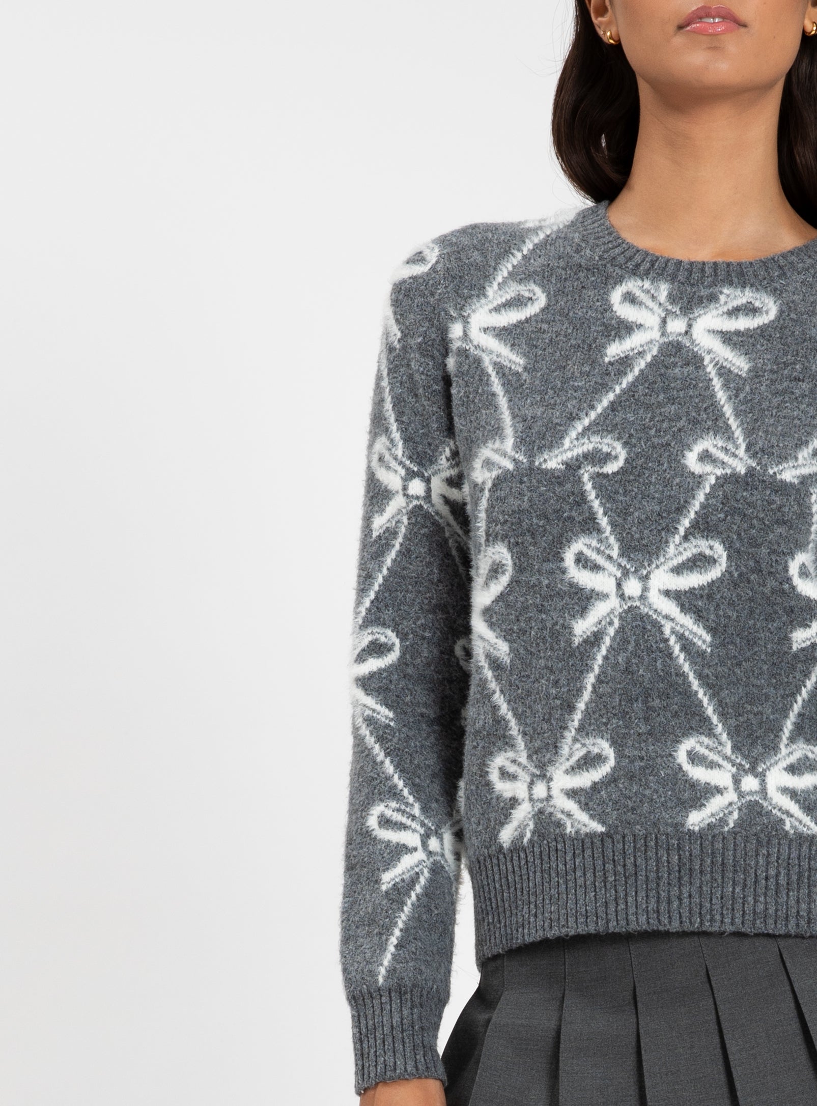 PULL À MANCHES LONGUES MOTIF NOEUD PAPILLON