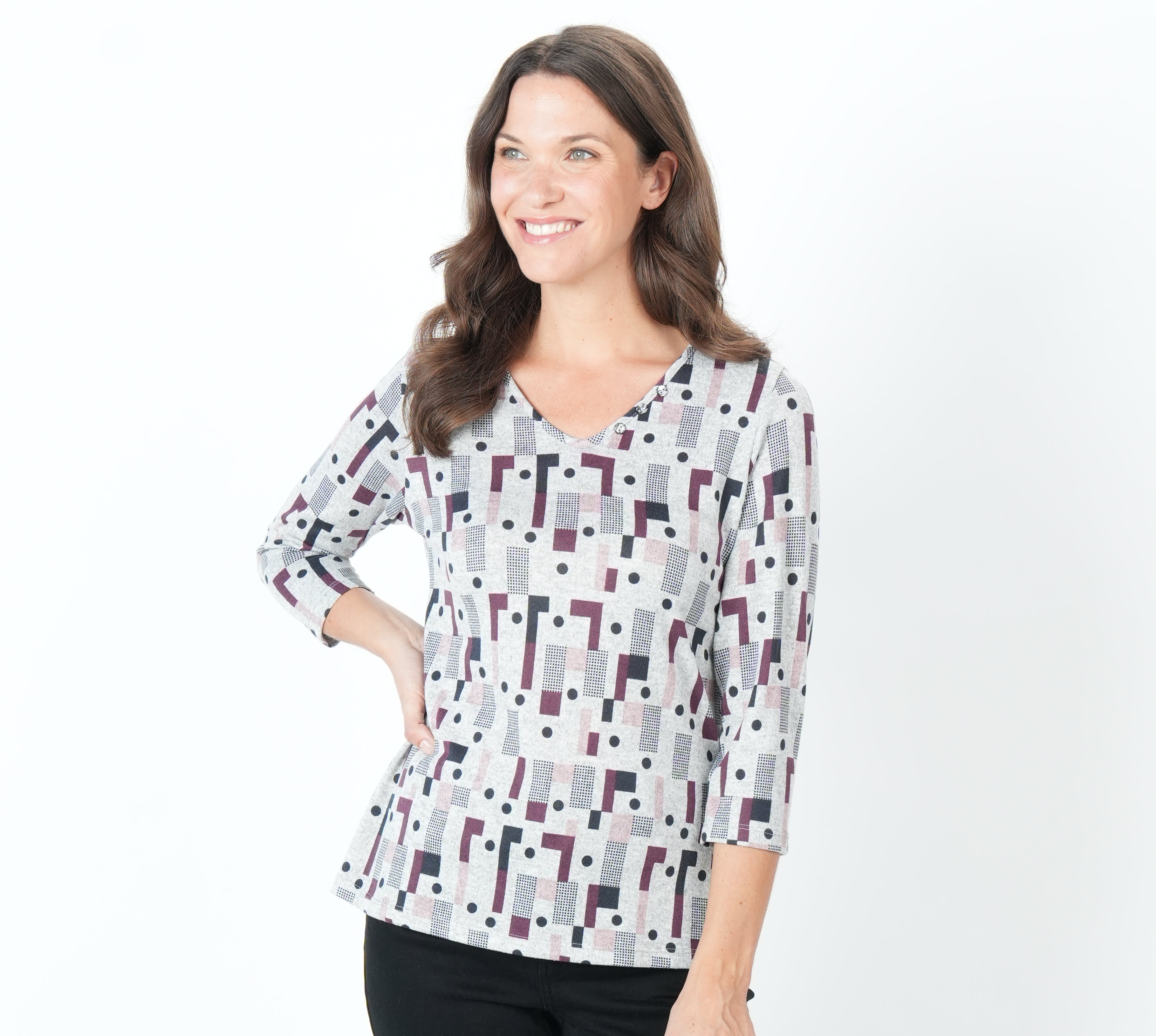 3/4 SLEEVE ROUND NECK TOP WITH BUTTONS