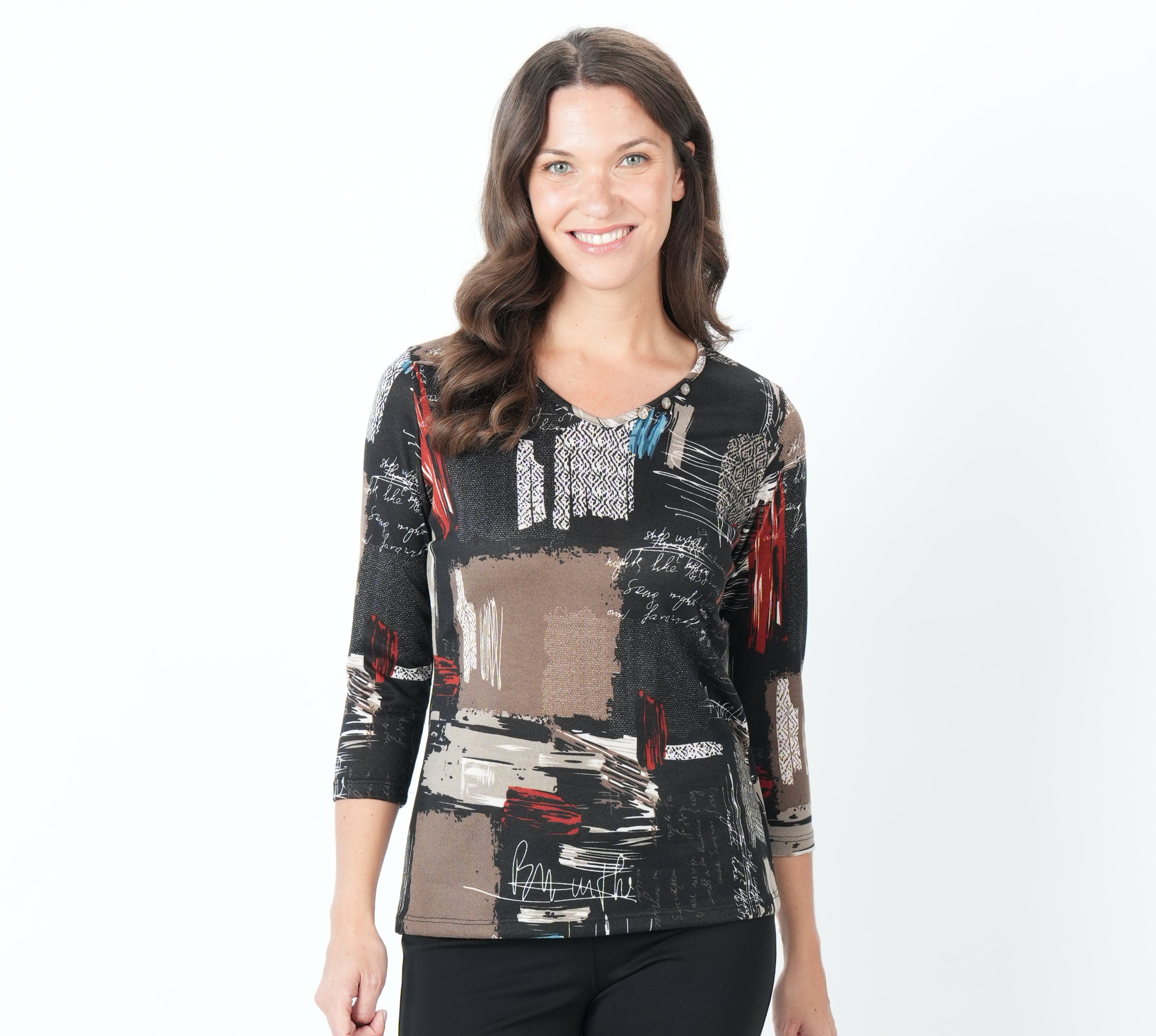 3/4 SLEEVE ROUND NECK TOP WITH BUTTONS