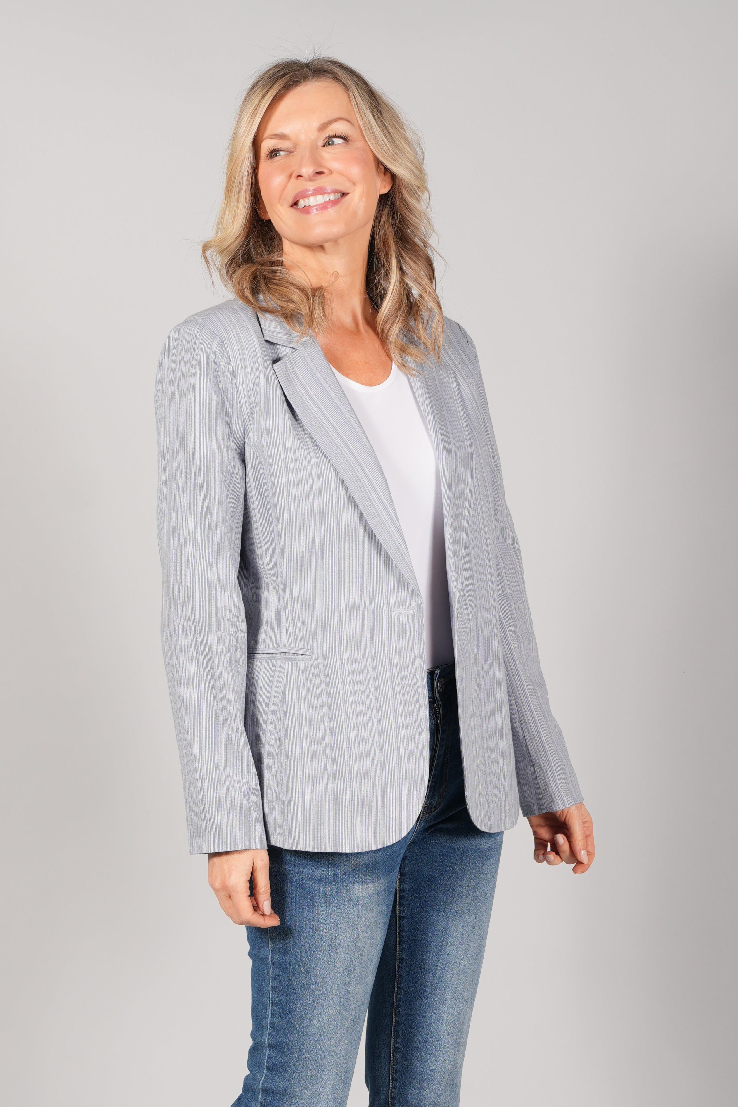 Vêtements femmes confortables, fabriqués localement au Québec. Boutique Marise, la destination québécoise pour toutes les occasions!