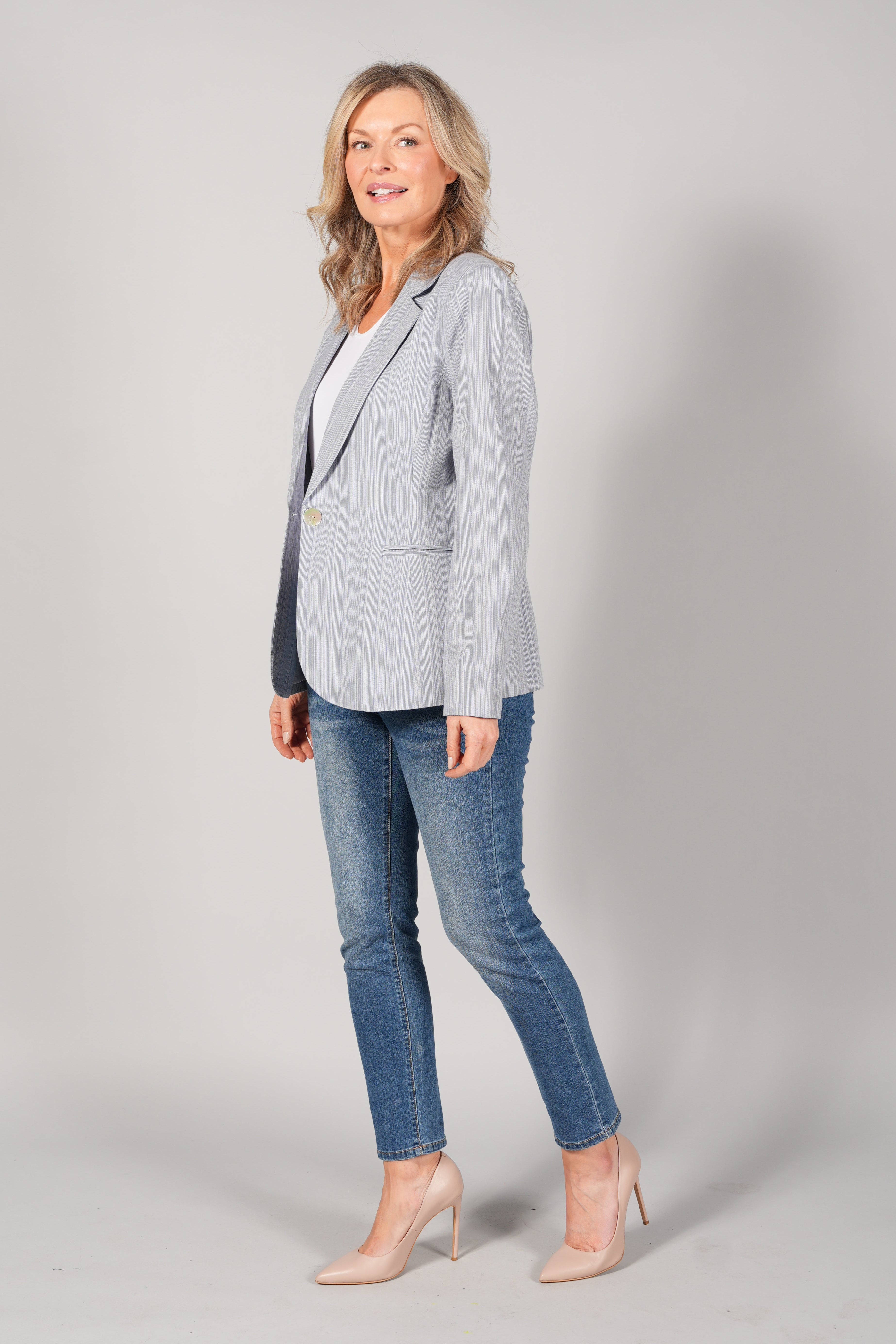 Vêtements femmes confortables, fabriqués localement au Québec. Boutique Marise, la destination québécoise pour toutes les occasions!