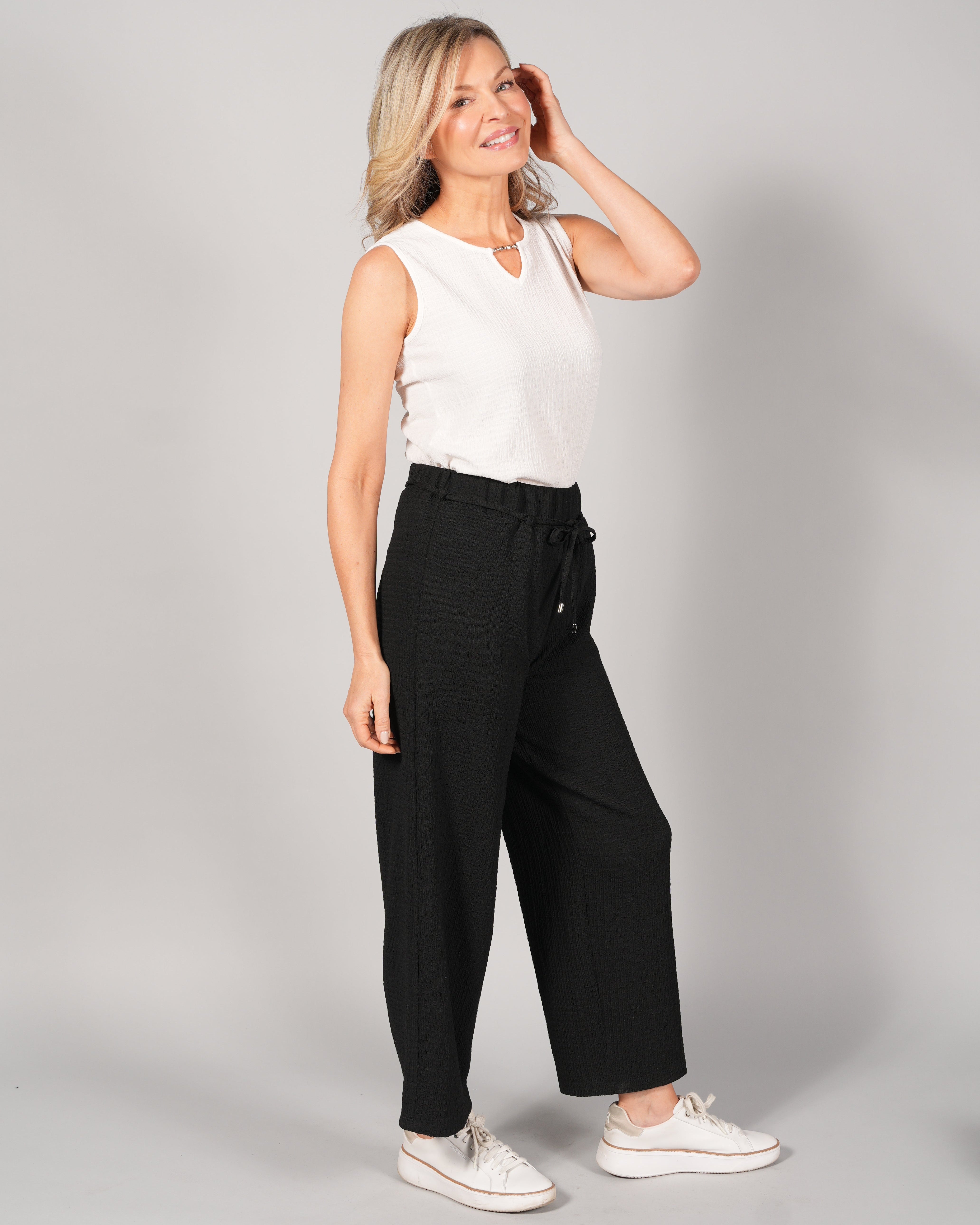 Vêtements femmes confortables, fabriqués localement au Québec. Boutique Marise, la destination québécoise pour toutes les occasions!