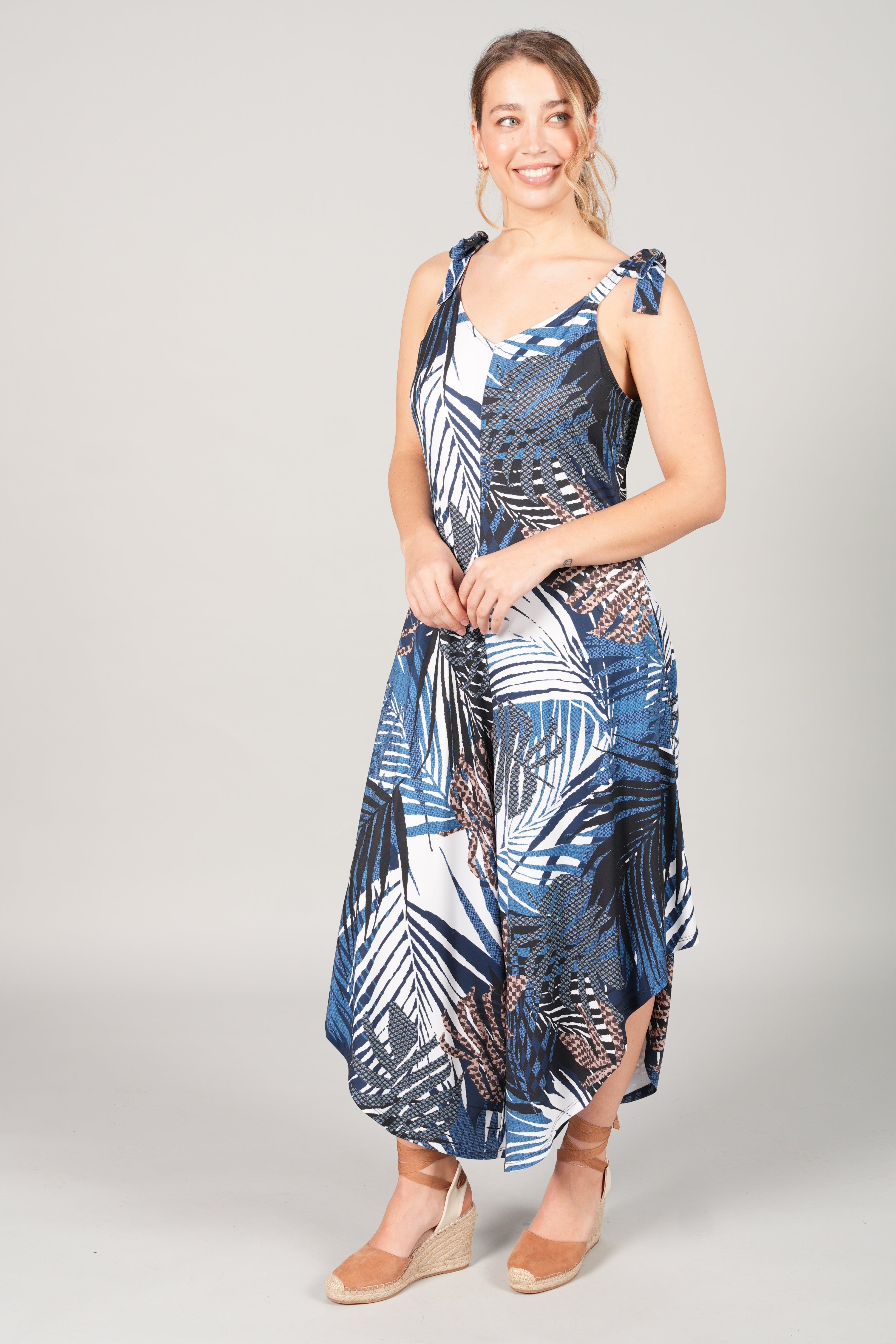 Vêtements femmes confortables, fabriqués localement au Québec. Boutique Marise, la destination québécoise pour toutes les occasions!