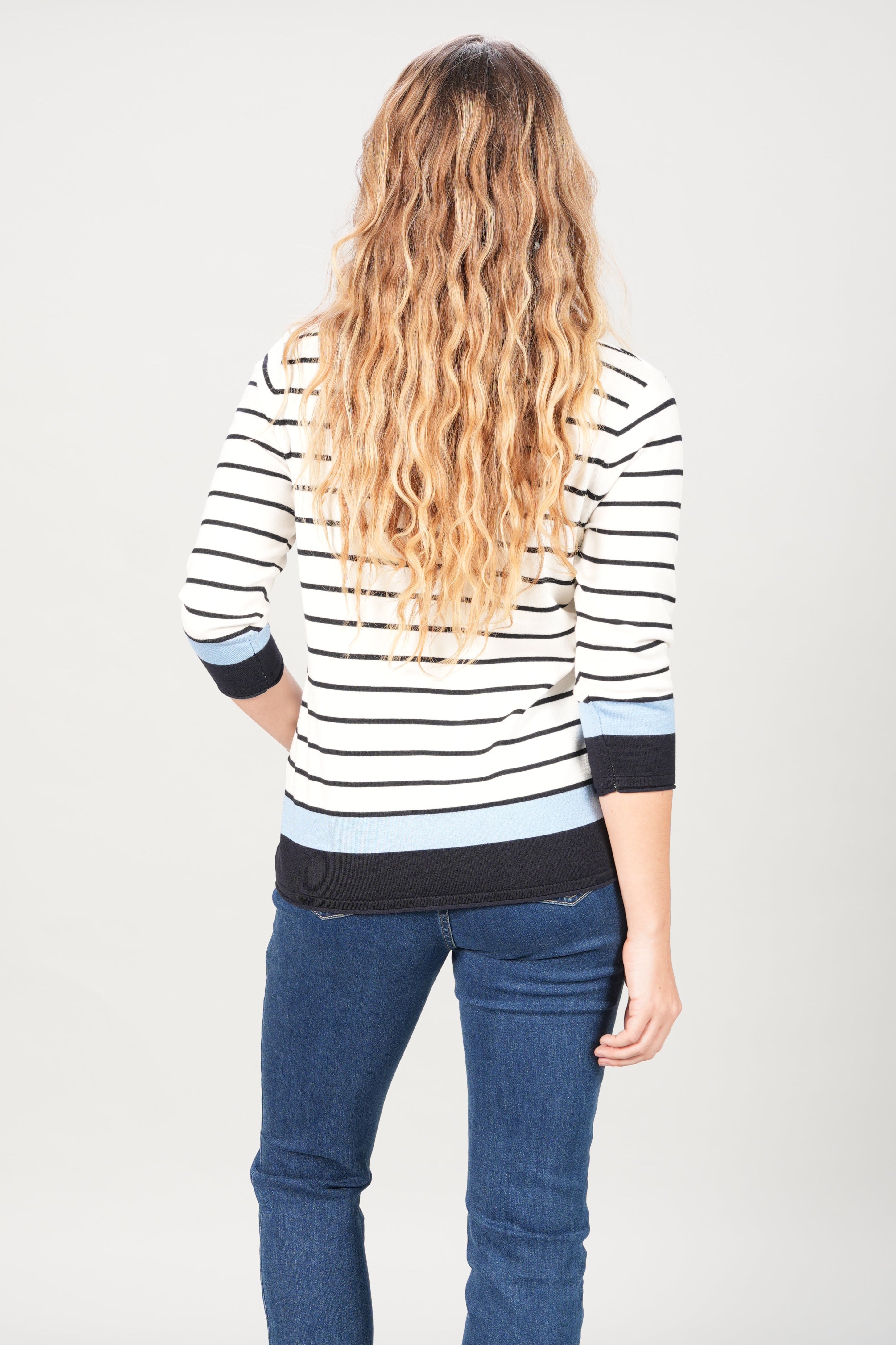 Vêtements femmes confortables, fabriqués localement au Québec. Boutique Marise, la destination québécoise pour toutes les occasions!